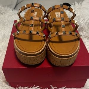 Valentino Sandals I never used them in Great Conditions,Comes with a Box